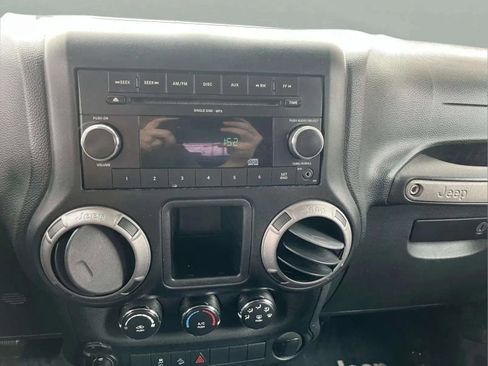 Used 2011 Jeep Wrangler Unlimited Sport AWD/4WD image 15