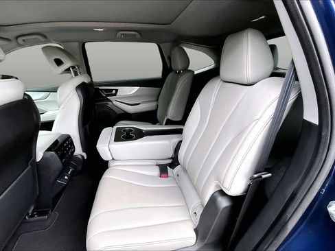 Used 2022 Acura MDX FWD w/ Technology Package image 21