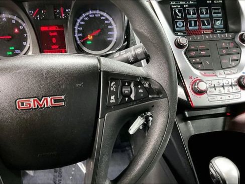 Used 2015 GMC Terrain SLE image 12