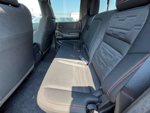 Used 2026 Nissan Frontier PRO-4X AWD/4WD image 27