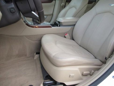 Used 2011 Cadillac CTS Premium image 15