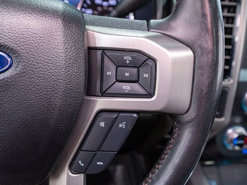 Used 2021 Ford F250 Platinum AWD/4WD image 34
