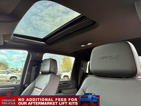 Used 2025 GMC Sierra 3500 AT4 w/ AT4 Premium Plus Package image 19