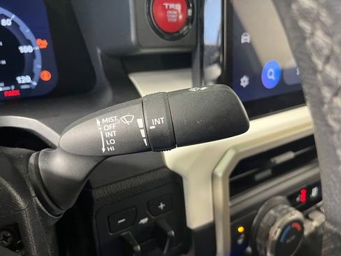 Used 2024 Toyota Tacoma TRD Sport w/ TRD Sport Upgrade Package image 19