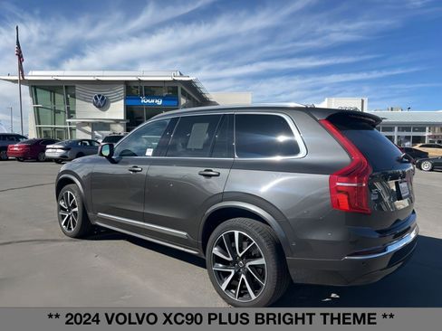 Used 2024 Volvo XC90 B5 Plus image 8