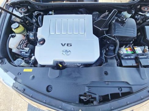Used 2011 Toyota Camry XLE w/ SE/XLE Extra-Value Pkg FWD image 33