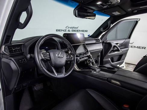 Used 2023 Lexus LX 600 4WD w/ Appearance Package image 27