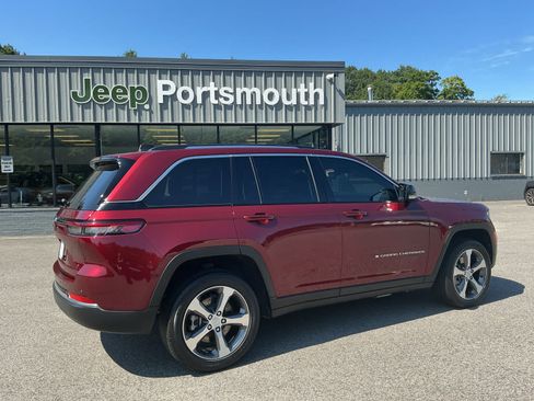 Used 2023 Jeep Grand Cherokee 4WD 4xe image 25