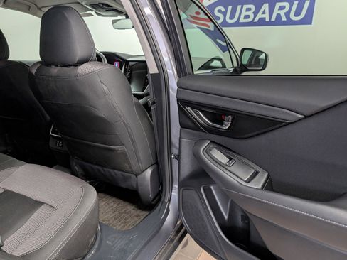 Used 2025 Subaru Outback Premium image 29
