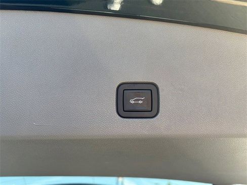 Certified 2024 Cadillac XT6 Premium Luxury w/ LPO, Floor Liner Package image 27