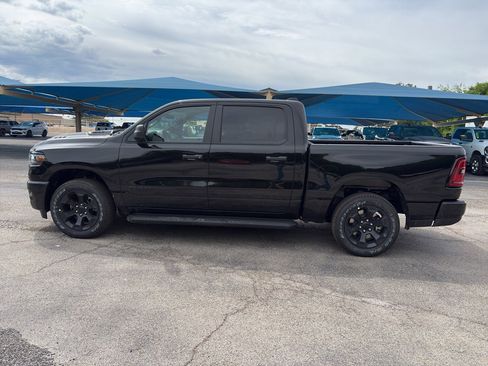New 2026 RAM 1500 Express AWD/4WD image 8