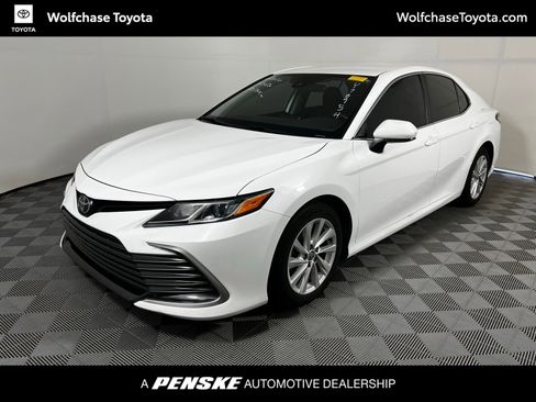 Used 2023 Toyota Camry LE image 1