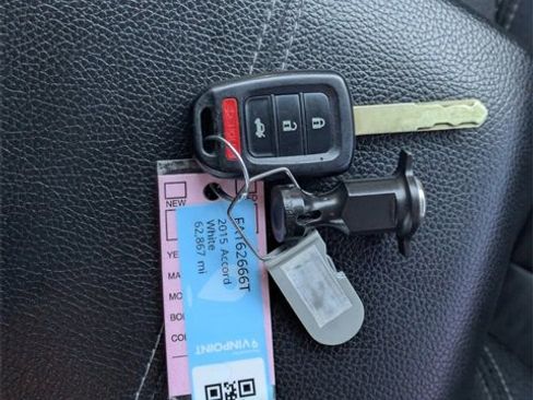 Used 2015 Honda Accord Sport image 31