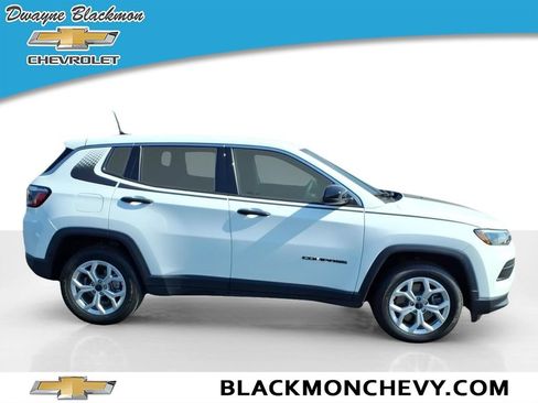 Used 2025 Jeep Compass Sport w/ Mopar Graphics Package AWD/4WD image 2
