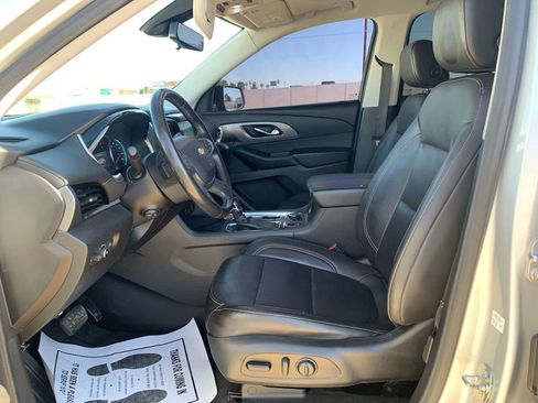 Certified 2021 Chevrolet Traverse Premier w/ Redline Edition FWD image 18