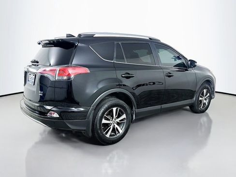 Used 2017 Toyota RAV4 XLE image 8