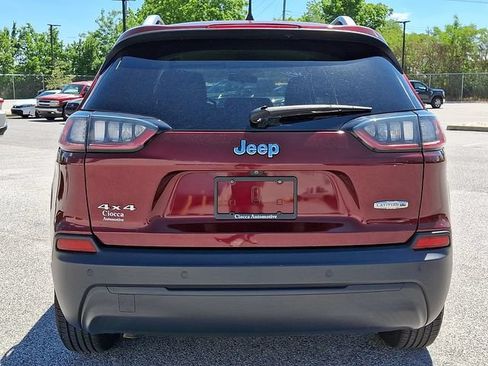 Used 2020 Jeep Cherokee Latitude Plus w/ Cold Weather Group AWD/4WD image 8
