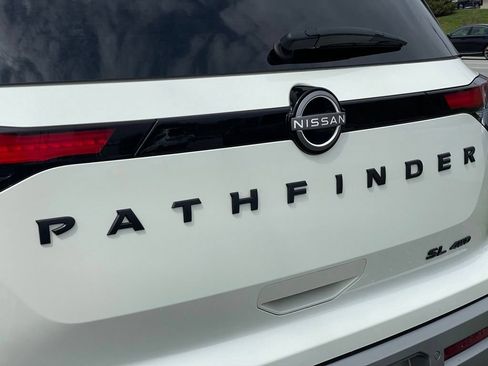 Certified 2024 Nissan Pathfinder SL AWD/4WD image 26