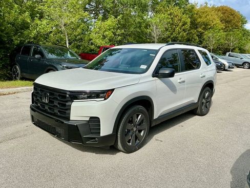 New 2026 Honda Pilot Sport image 3