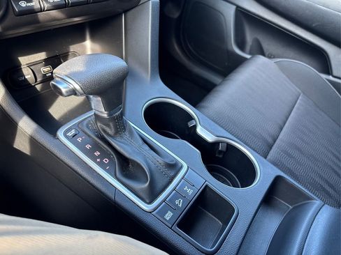 Used 2022 Kia Sportage LX image 30