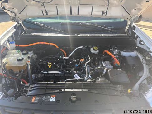 Used 2022 Ford Maverick XL image 9