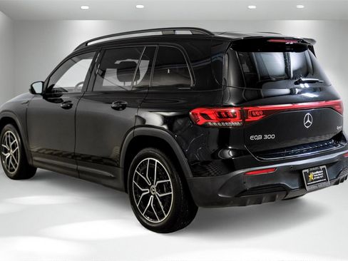 Used 2023 Mercedes-Benz EQB 300 4MATIC image 10