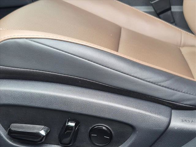 Used 2023 Lexus ES 250 w/ Premium Package AWD/4WD image 4