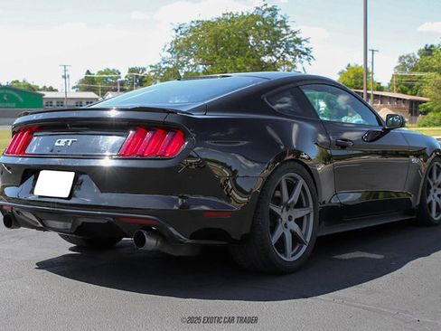Used 2017 Ford Mustang GT image 8