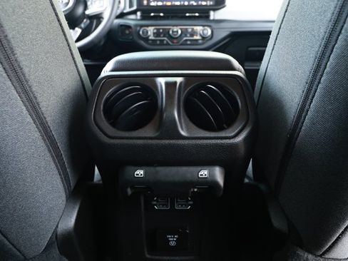 Certified 2025 Jeep Wrangler Unlimited Sahara AWD/4WD image 28