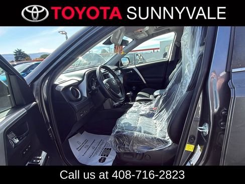 Used 2017 Toyota RAV4 Limited w/ Advanced Technology Package AWD/4WD image 4