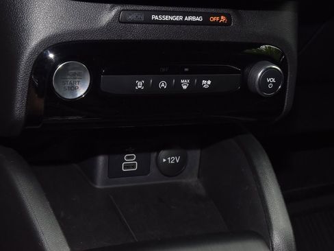 Certified 2024 Ford Escape ST-Line w/ Tech Pack #1 AWD/4WD image 29