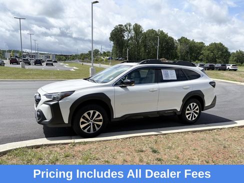 Certified 2025 Subaru Outback Premium w/ Popular Package #1A AWD/4WD image 4