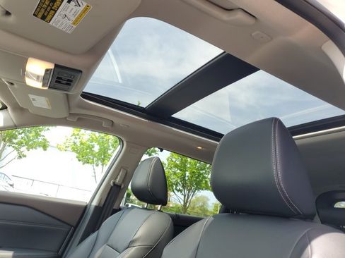 Certified 2023 Nissan Rogue SL w/ SL Premium Package AWD/4WD image 7