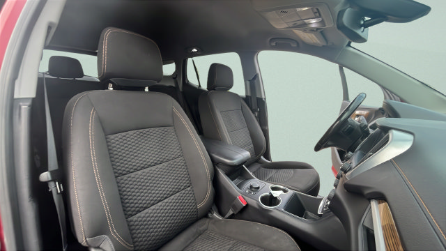 Used 2019 GMC Terrain SLE w/ Driver Convenience Package FWD image 26