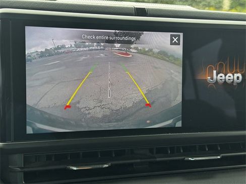 Certified 2024 Jeep Wrangler Unlimited Rubicon image 32