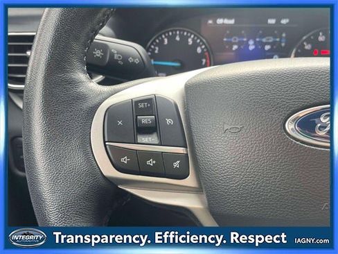 Used 2022 Ford Explorer XLT w/ Equipment Group 202A image 22