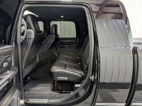 Used 2024 RAM 3500 Limited AWD/4WD image 11