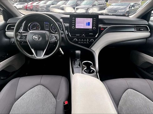 Used 2021 Toyota Camry LE FWD image 13