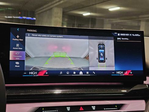 Used 2024 BMW i5 eDrive40i w/ M Sport Package image 15