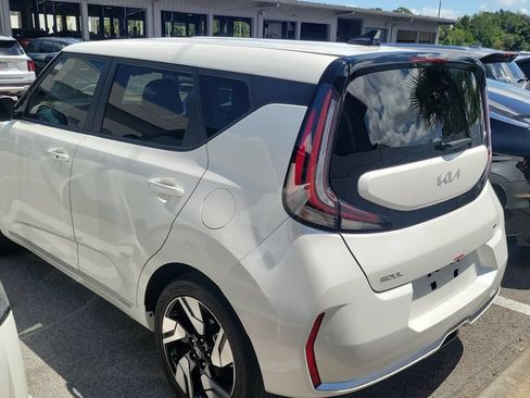 Used 2024 Kia Soul GT-Line w/ Option Group 020 FWD image 8