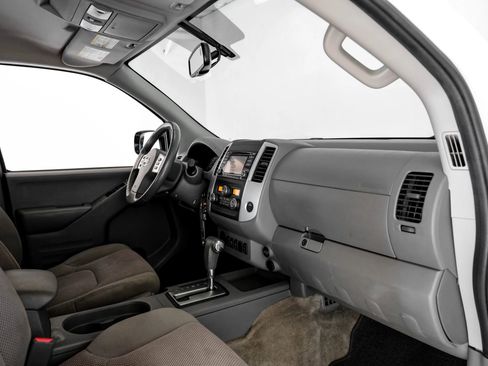 Used 2018 Nissan Frontier SV w/ Value Truck Package image 11