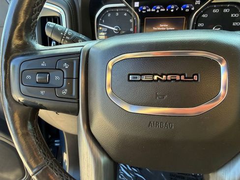 Used 2019 GMC Sierra 1500 Denali w/ Denali Ultimate Package AWD/4WD image 21