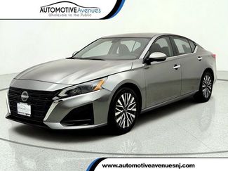 Used 2023 Nissan Altima 2.5 SV w/ SV Premium Package FWD video 1