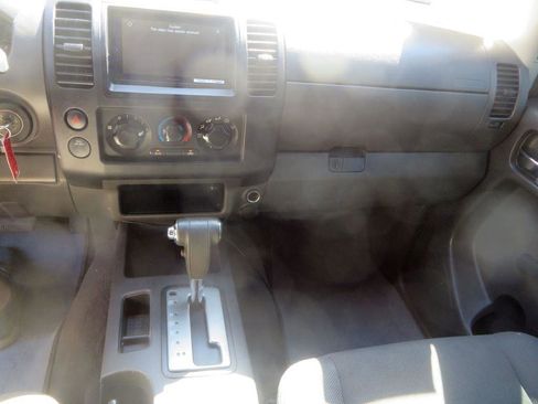 Used 2007 Nissan Frontier XE w/ Preferred Pkg image 16