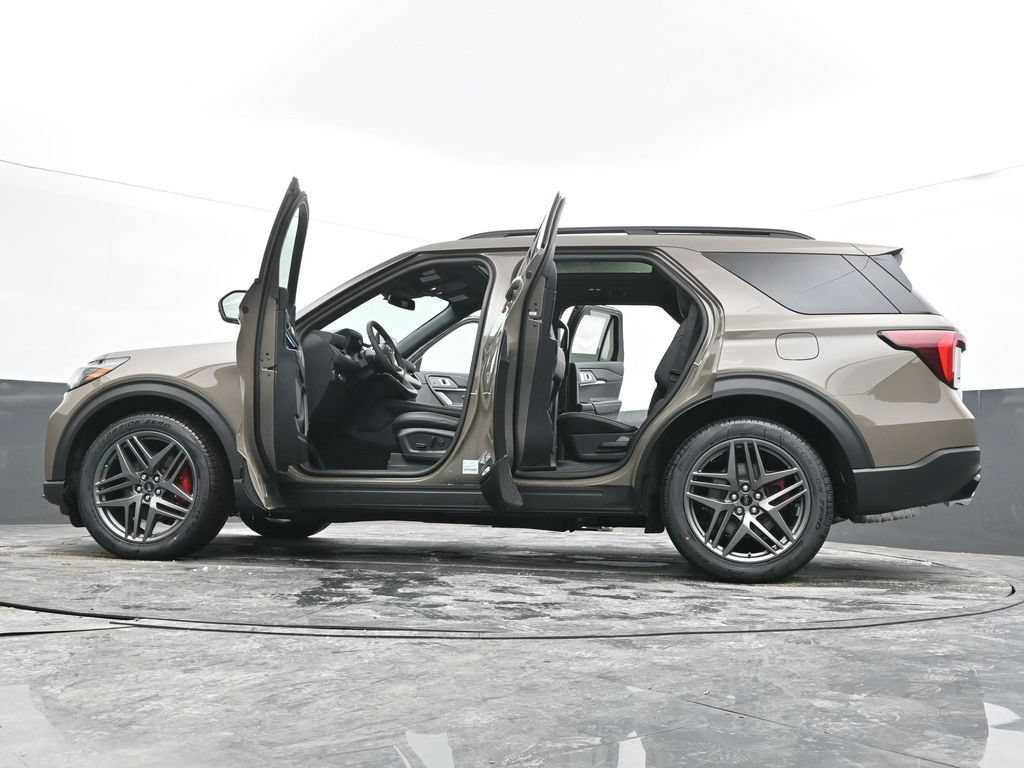 New 2026 Ford Explorer ST w/ Sun And Sound Package AWD/4WD image 91