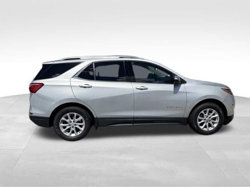 Used 2020 Chevrolet Equinox LT FWD image 4