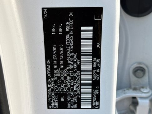 Certified 2025 Lexus NX 350h AWD w/ Cold Area Package image 33