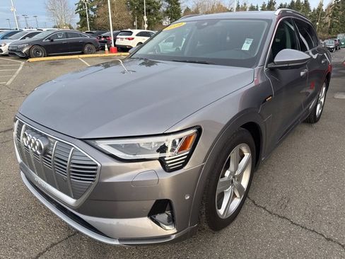 Used 2019 Audi e-tron Premium Plus image 1