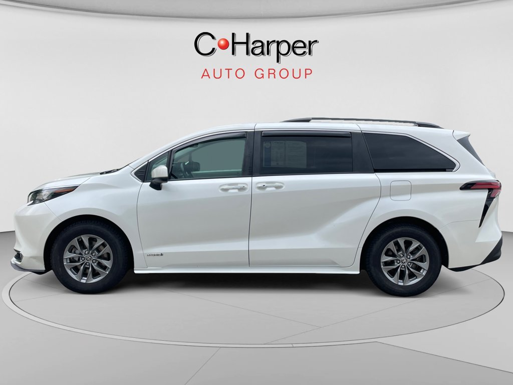 Used 2021 Toyota Sienna XLE w/ XLE Plus Package FWD image 6
