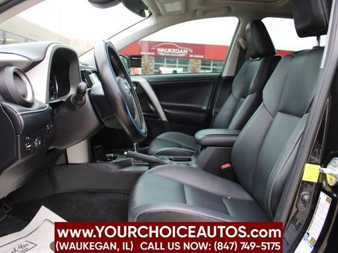 Used 2018 Toyota RAV4 Limited image 13